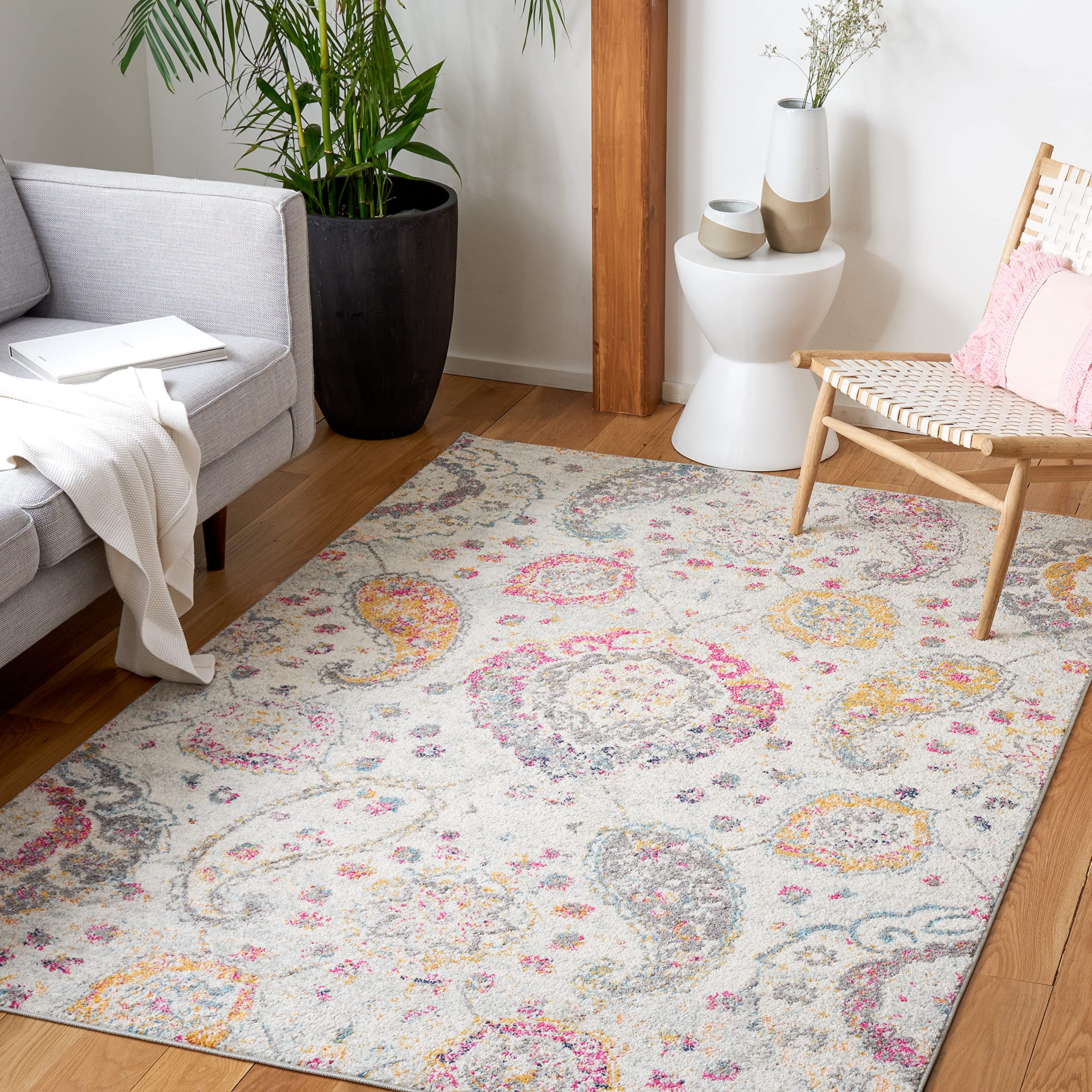 SAFAVIEH Madison Collection Area Rug - 6'7'' Square, Grey & Gold, Boho Chic Glam Paisley Design, Non-Shedding & Easy Care, Ideal